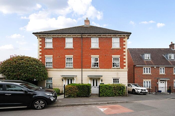 4 Bedroom Town House To Rent In Maurice Way Marlborough, SN8