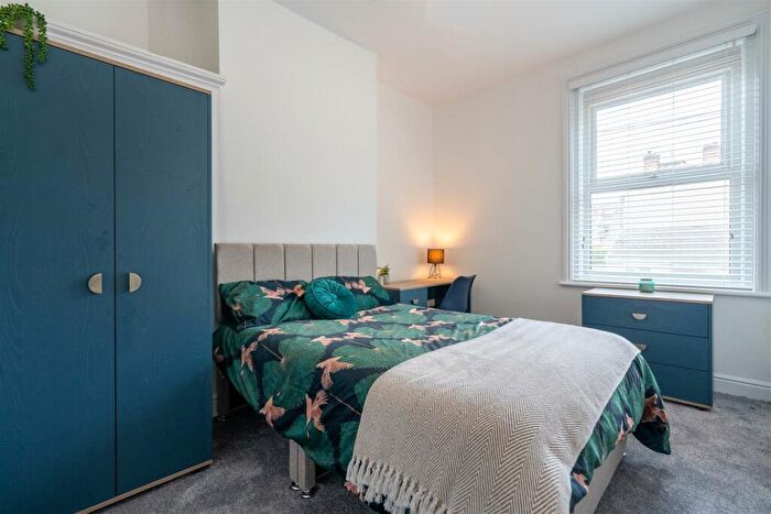 6 Bedroom House To Rent In Commonside, Sheffield, S10