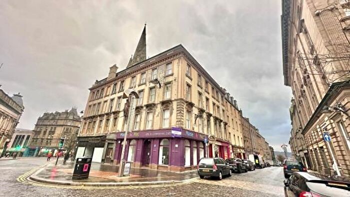 5 Bedroom Flat To Rent In Castle Street, City Centre, Dundee, DD1