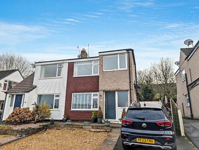 3 Bedroom Semi Detached House For Sale In Pasturelands Drive, Billington, Lancashire, BB7