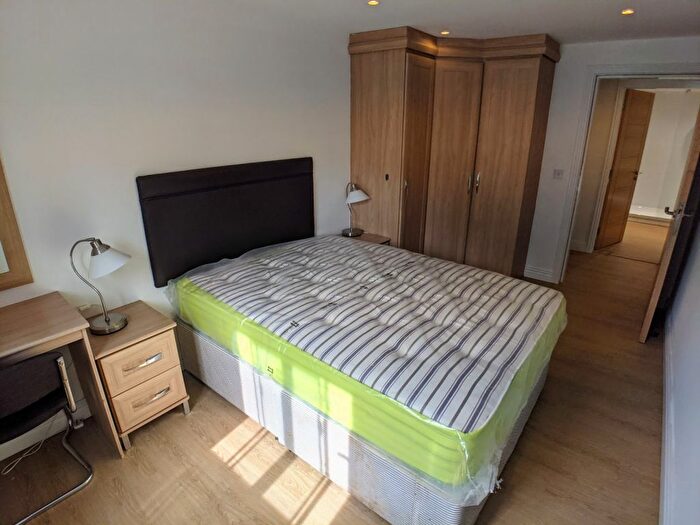 2 Bedroom Flat To Rent In Bed – Oxford Road, Manchester, M1