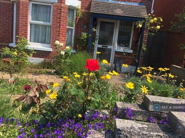 4 Bedroom Detached House To Rent In Edgehill Road, Bournemouth, BH9