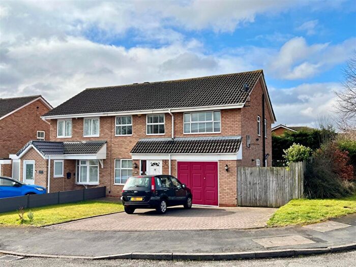 4 Bedroom Semi-Detached House For Sale In Anton Drive, Minworth, Sutton Coldfield, B76