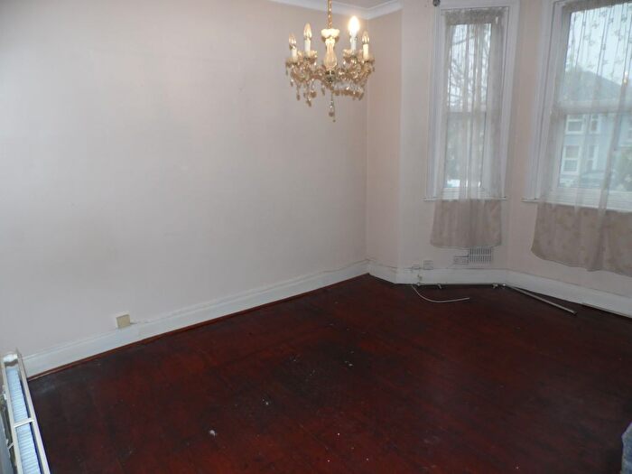 1 Bedroom Flat For Sale In Brownhill Road, London, SE6