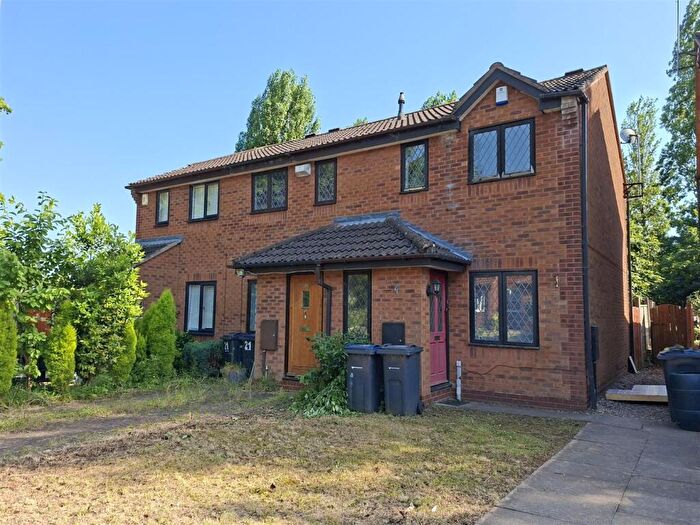 2 Bedroom End Of Terrace House For Sale In Kinwarton Close, South Yardley, Birmingham, B25