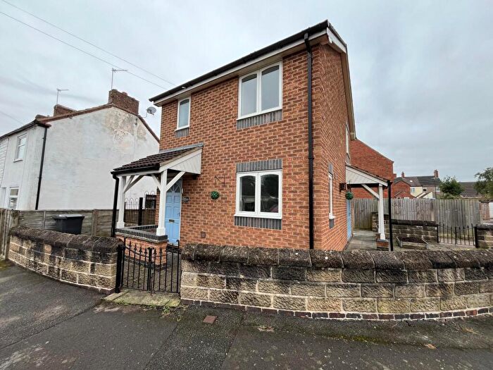 2 Bedroom Detached House To Rent In Hall Street, Swadlincote, DE11