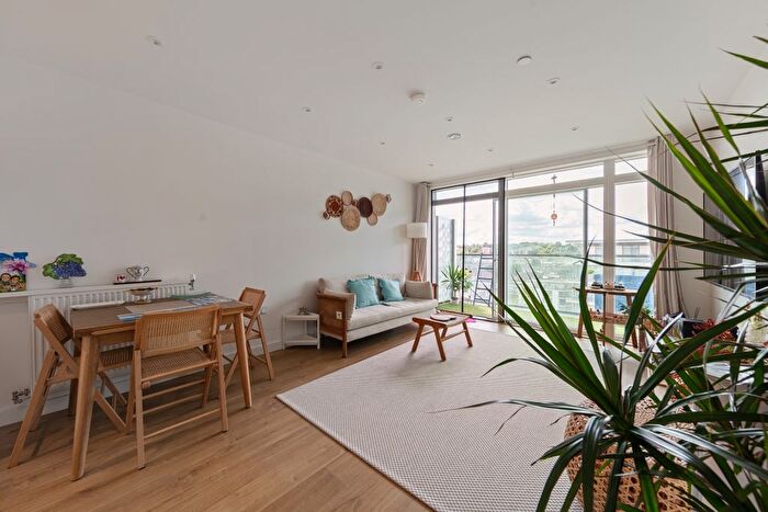 3 Bedroom Flat For Sale In Great Eastern Court, Springham Walk London, SE10