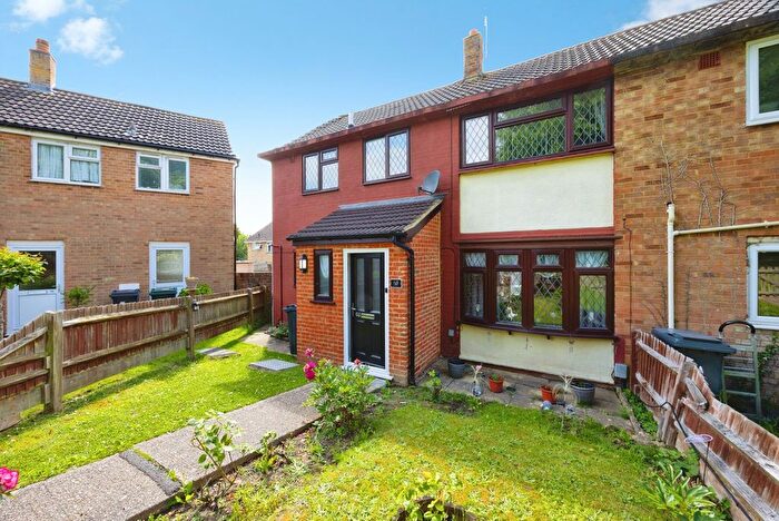 3 Bedroom End Terrace House For Sale In Oak Tree Road, Ashford, TN23