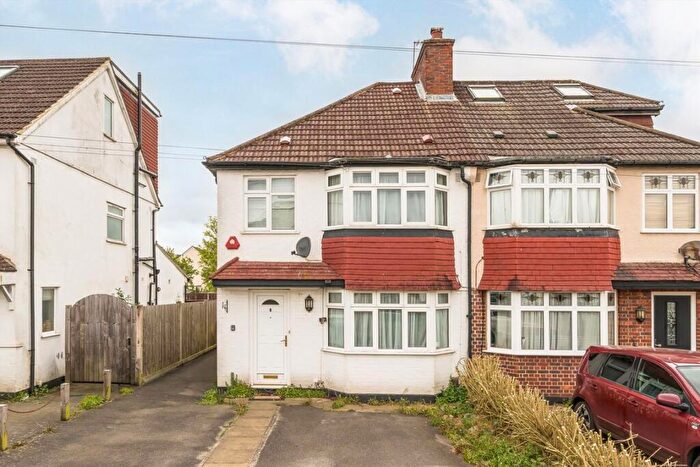 3 Bedroom House To Rent In Spencer Road, Caterham, CR3