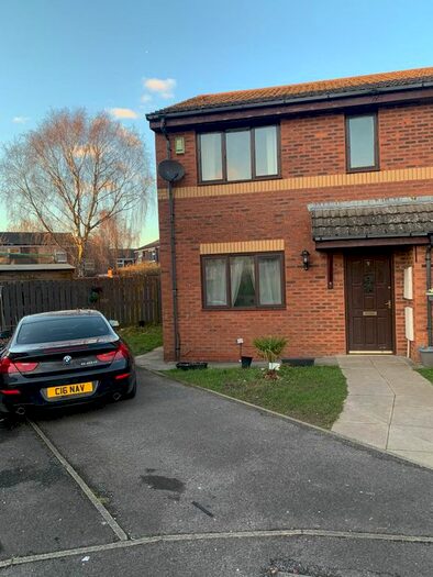 3 Bedroom Property To Rent In Havelock Close, Blackburn, BB2