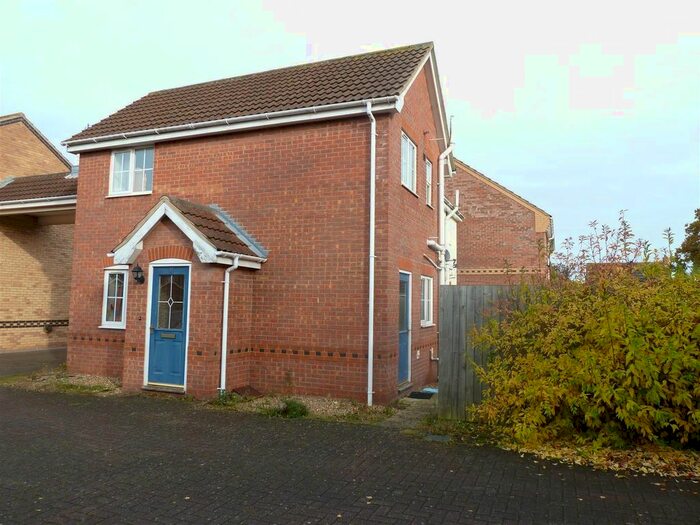 2 Bedroom End Of Terrace House To Rent In Graye Drive, Louth, LN11