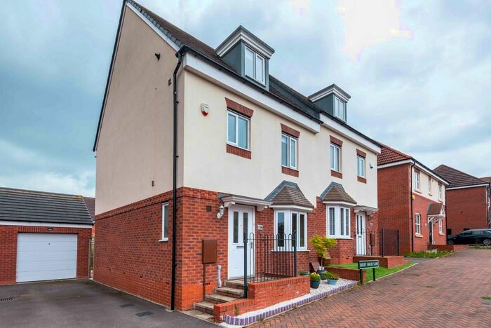 4 Bedroom Semi-Detached House To Rent In Berry Maud Lane, Solihull, B90