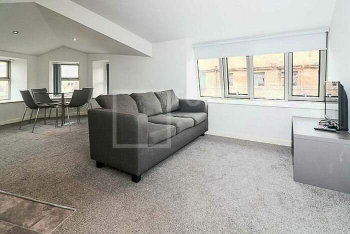2 Bedroom Apartment To Rent In Grattan Mills, Vincent St, Bradford, BD1