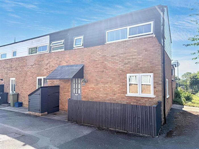3 Bedroom House For Sale In North Ridge, Milton Keynes, MK6