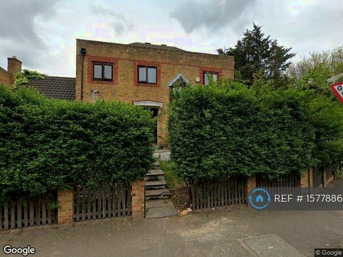 5 Bedroom Terraced House To Rent In Dewberry Gardens, London, E6
