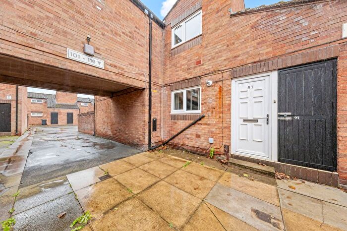 2 Bedroom Flat For Sale In Whitecross Road, Warrington, WA5