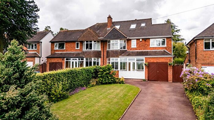 4 Bedroom Semi-Detached House For Sale In Birmingham Road, Shenstone, WS14