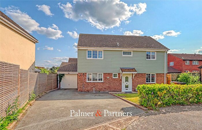 4 Bedroom Detached House For Sale In Dunmore Road, Chelmer Village, Chelmsford, Essex, CM2