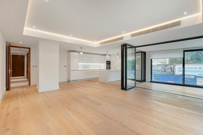 2 Bedroom Flat To Rent In Sulivan Road, London, SW6