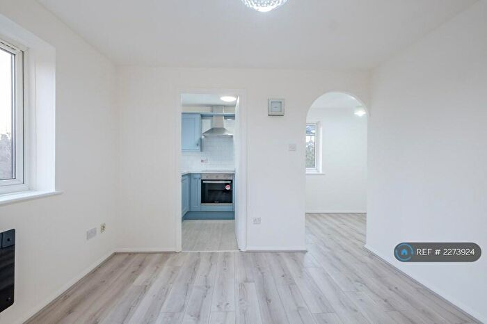 1 Bedroom Flat To Rent In Jack Clow Road, London, E15