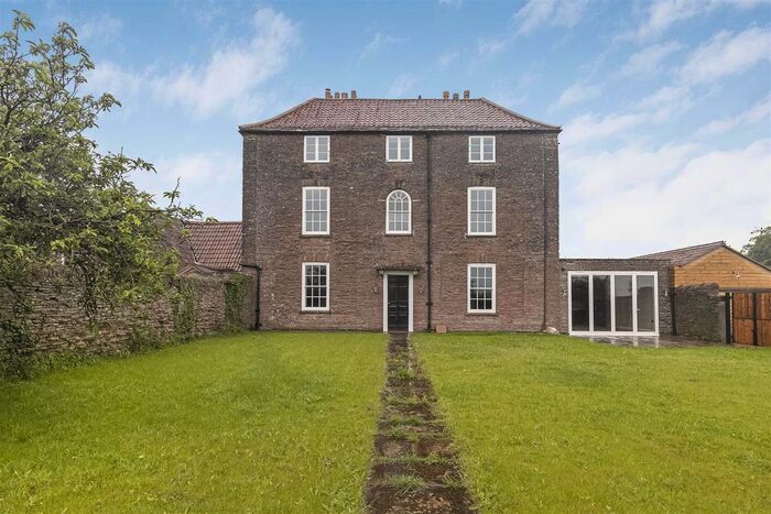 6 Bedroom Farmhouse For Sale In Mays Hill, Frampton Cotterell, Bristol, BS36