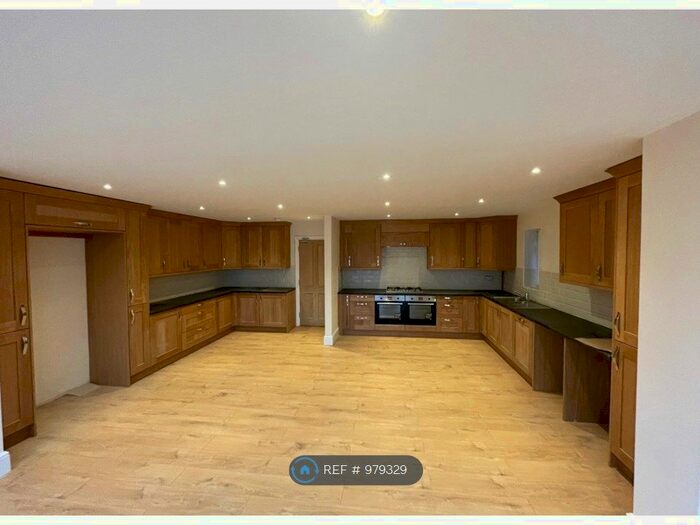 1 Bedroom Property To Rent In Lodge Road, Locks Heath, Southampton, SO31