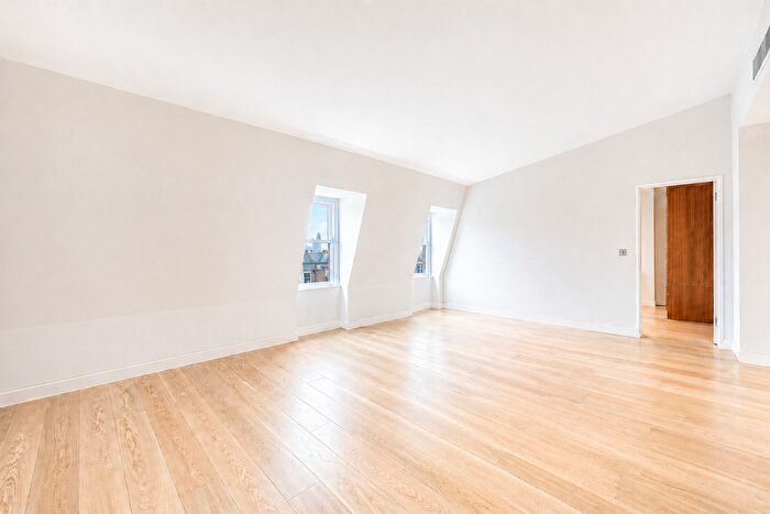 1 Bedroom Flat To Rent In Dover Street, Mayfair, London, W1S