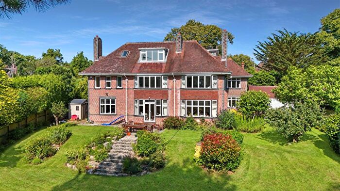 6 Bedroom Detached House To Rent In Ettrick Road, Branksome Park, BH13