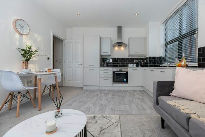 1 Bedroom Flat To Rent In Elland Road, Leeds, LS11