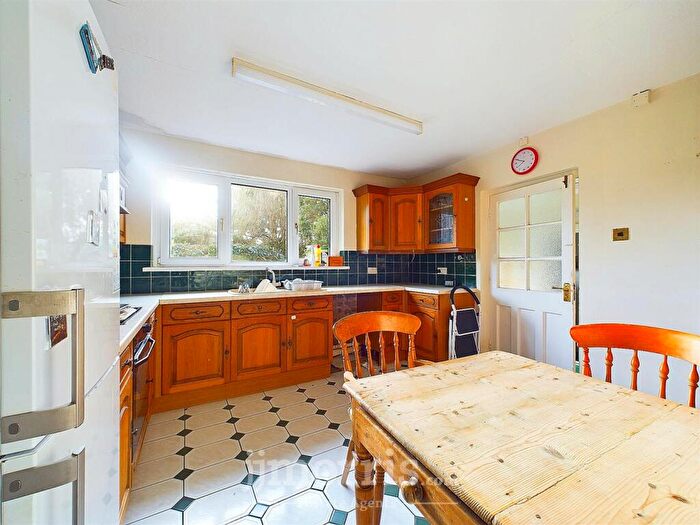 2 Bedroom Chalet For Sale In Blaenwaun, Dwrbach, Scleddau, Fishguard, SA65