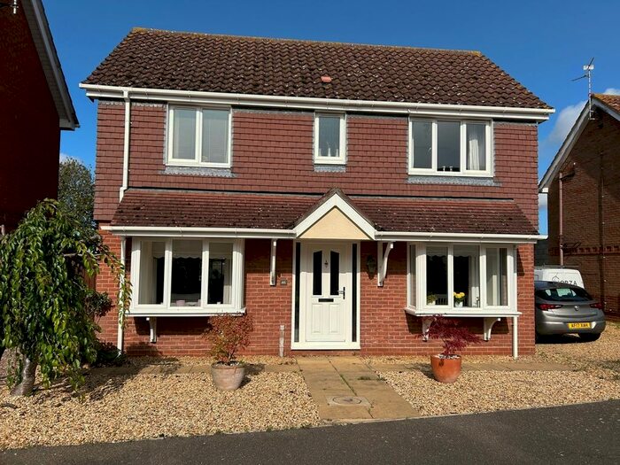 3 Bedroom Detached House For Sale In Ryefield, Langtoft, Peterborough, PE6