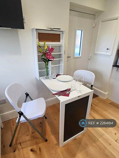 Studio To Rent In Dunstall Road, Barton-Le-Clay, Bedford, MK45