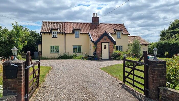 3 Bedroom Detached House For Sale In The Green, Ubbeston, IP19