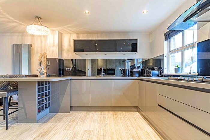 3 Bedroom Terraced House For Sale In McDougall Road, Berkhamsted, Hertfordshire, HP4