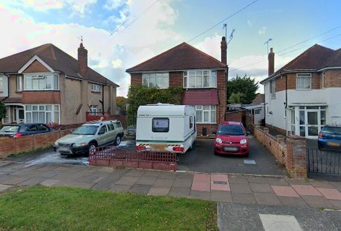 Studio To Rent In St. Andrews Road, Worthing, BN13