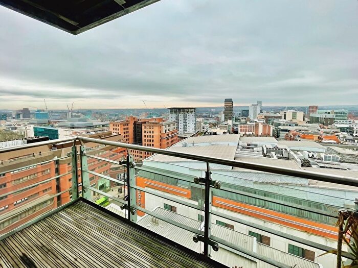2 Bedroom Flat To Rent In Albion Street, Leeds, West Yorkshire, LS2