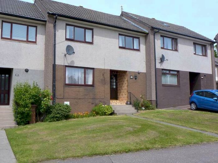 3 Bedroom Property To Rent In Earn Crescent Menzieshill, Dundee, DD2