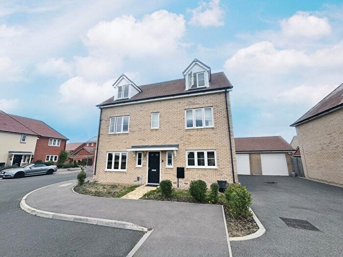 5 Bedroom Detached House For Sale In Corncroft Leys, Houghton Conquest, MK45