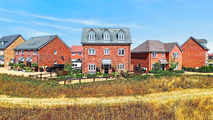4 Bedroom Detached House For Sale In Meadow Road, Wixams, MK45