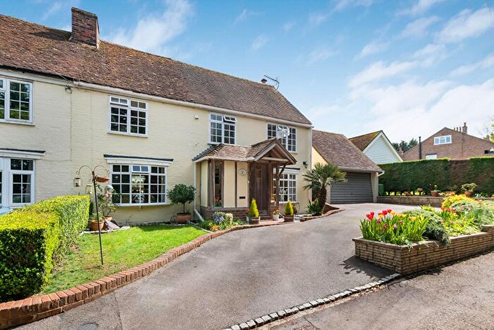 4 Bedroom Semi-Detached House For Sale In Parsley Cottage, Lested Lane, Chart Sutton, ME17