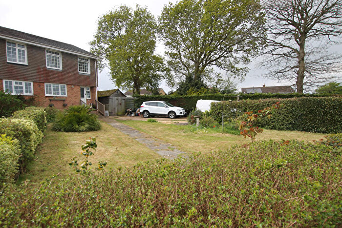 End Of Terrace House To Rent In Mayfield Drive, Newport, Isle Of Wight, PO30