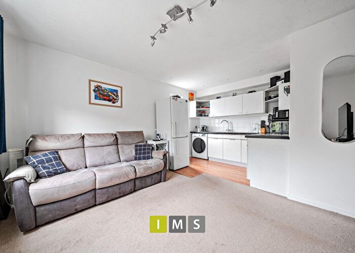 1 Bedroom Flat For Sale In Kestrel Way, Bicester, OX26