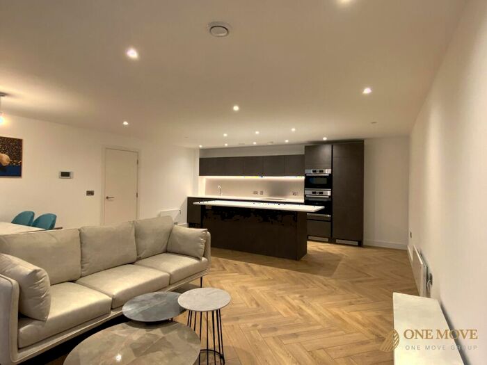 2 Bedroom Flat To Rent In Victoria Residence, Silvercroft Street, M15