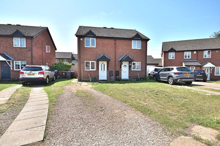 2 Bedroom Semi Detached House To Rent In Shelford Close, Northampton, NN3