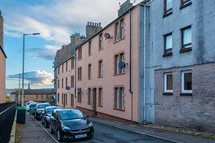 1 Bedroom Flat For Sale In Cotton Road, Dundee, DD3
