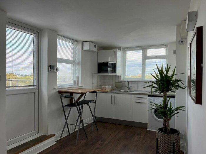 Studio To Rent In The Windmill, Chiswick High Road, Chiswick, W4