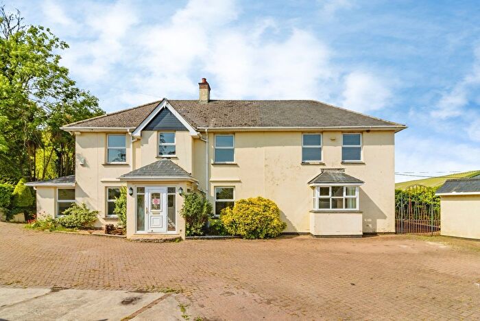 6 Bedroom Detached House For Sale In Totnes Road, Ipplepen, Newton Abbot, Devon, TQ12