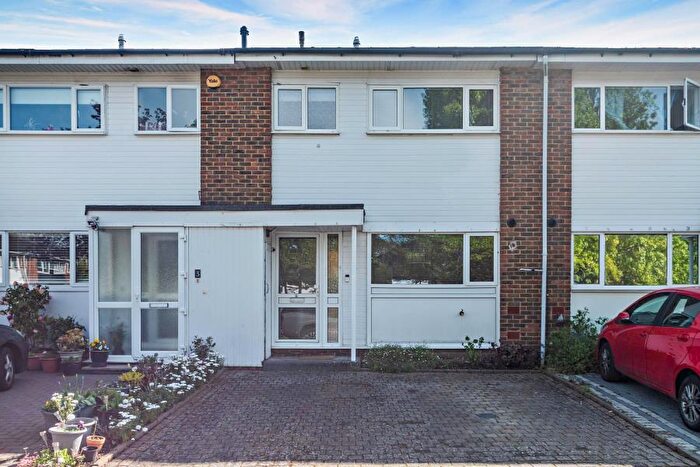 3 Bedroom Terraced House To Rent In Farthings Close, HA5