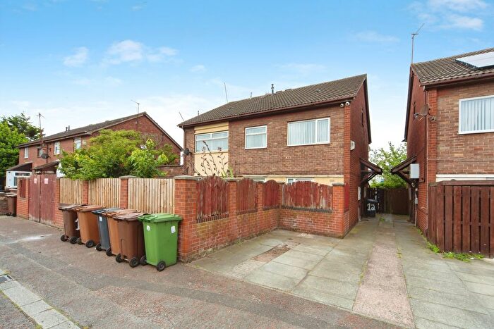 3 Bedroom Semi Detached House For Sale In Ronan Close, Bootle, Merseyside, L20