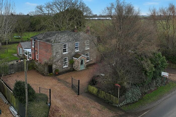 6 Bedroom Detached House For Sale In Lynn Road, Walton Highway, PE14